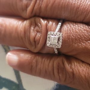 White Gold diamond ring
